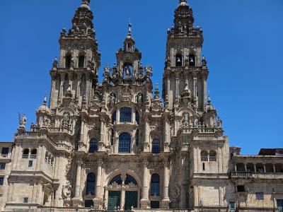 El mar también llega al Obradoiro: los peregrinos de El Camino a Vela culminan en Santiago la XI Travesía