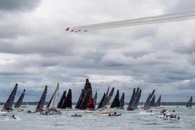 Explosivo comienzo de la Rolex Fastnet Race para la flota de la Admiral's Cup