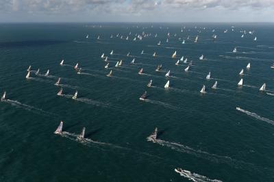 J-100 antes de la Route du Rhum – Destino Guadalupe