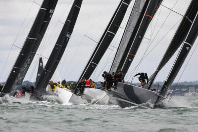 Admiral's Cup: Guerra costera a toda velocidad 