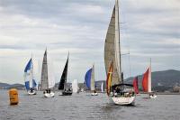 Atila gana una Volta a Mallorca-Memorial Jaume Binimelis marcada por la falta de viento