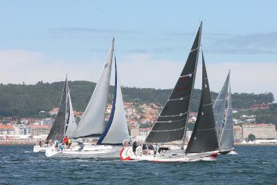 Cartel de lujo en la Frinsa. La regata logra reunir en la Ría de Arousa a las mejores unidades de las Rías Baixas