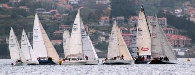 El Trofeo Veneziani alcanza su ecuador. “Aceites Abril” de los Pérez Canal gran favorito en la clase Regata El Trofeo Veneziani alcanza su ecuador. “Aceites Abril” de los Pérez Canal gran favorito en la clase Regata