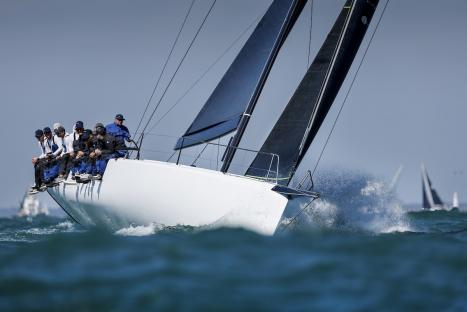 Ino Veritas gana la RORC Channel Race