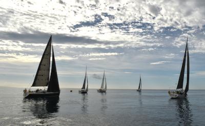 La embarcación Bonadventure, del Club Nàutic Cambrils, gana la 48ª regata de cruceros Los Roques