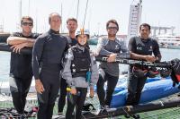  La tricampeona mundial de Optimist, María Perelló, navega a bordo de Team Oman Air en la Copa del Rey MAPFRE 