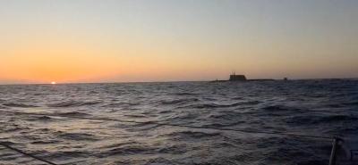 Transat Paprec: Resumen de la 4ª jornada. Un submarino se cruza con los regatistas Transat Paprec: Resumen de la 4ª jornada. Un submarino se cruza con los regatistas