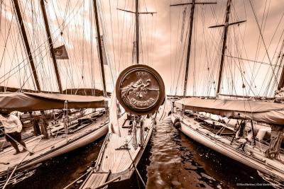 La XXI Copa del Rey Repsol de Barcos de Época suelta amarras con una flota de leyenda