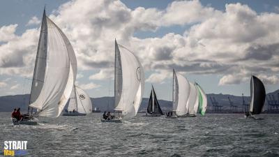 Circuito Alcaidesa Marina de J/80 -‘Team Kouko’ se anota la única prueba de la primera jornada de las series de otoño