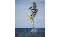 COPA DEL MUNDO DE WINGFOIL  Doblete en Leucate (Francia) para la multicampeona del Club Náutico Sevilla Nía Suardíaz, vencedora en surf-freestyle y freefly-slalom