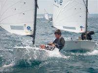 Doscientos optimistas pugnan por la victoria en la VII Setmana de Vela-Trofeo GD Durán