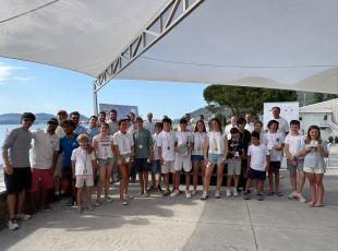 El RCM de Santander copa el Campeonato de Cantabria por equipos de Optimist en Laredo