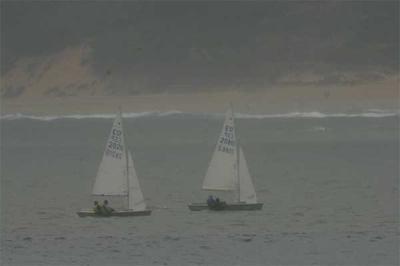 En una jornada para olvidar el Mojito se hizo con la victoria en a tirada de trofeo Proinco para la clase Snipe. En una jornada para olvidar el Mojito se hizo con la victoria en a tirada de trofeo Proinco para la clase Snipe.
