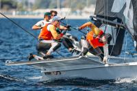 España coloca dos tripulaciones en el top ten del Mundial de 49er y mantiene el podio en 49er FX