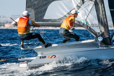 Estreno de oro para Botín/Trittel y Barceló/Cantero en el Mundial de 49er y 49er FX