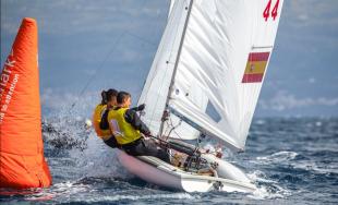 Jordi Xammar y Marta Cardona, campeones de Europa de 470 a falta de la Medal Race Jordi Xammar y Marta Cardona, campeones de Europa de 470 a falta de la Medal Race