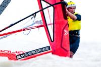 Los iQFOiL Games Cádiz 2025 coronan a sus campeones tras una intensa semana de regatas