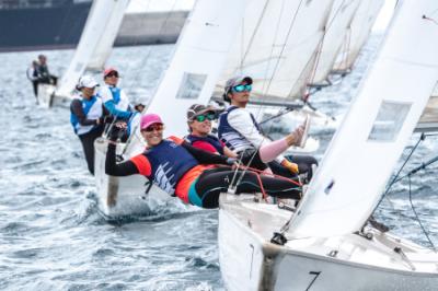 Martínez, Barambio y Ortiz de Zárate ganan con autoridad la Regata de la Igualdad Martínez, Barambio y Ortiz de Zárate ganan con autoridad la Regata de la Igualdad
