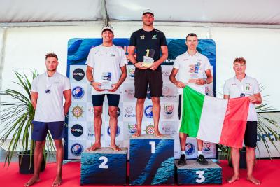 Nacho Baltasar se proclama subcampeón del mundo Sub 23 de iQFOiL