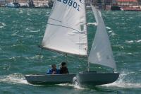 Otro año más, y van 12 seguidos, el Snipe Chiqui IV inscribe su nombre en la peana del trofeo más antiguo de la Vela española, la Copa Gallo.
